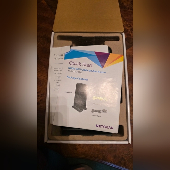 NETGEAR N600 Dual Band Modem Router - Black - Picture 3 of 9